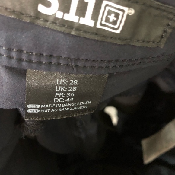 5.11 Tactical Dark Navy Blue Shorts - Size 28 - Picture 12 of 14